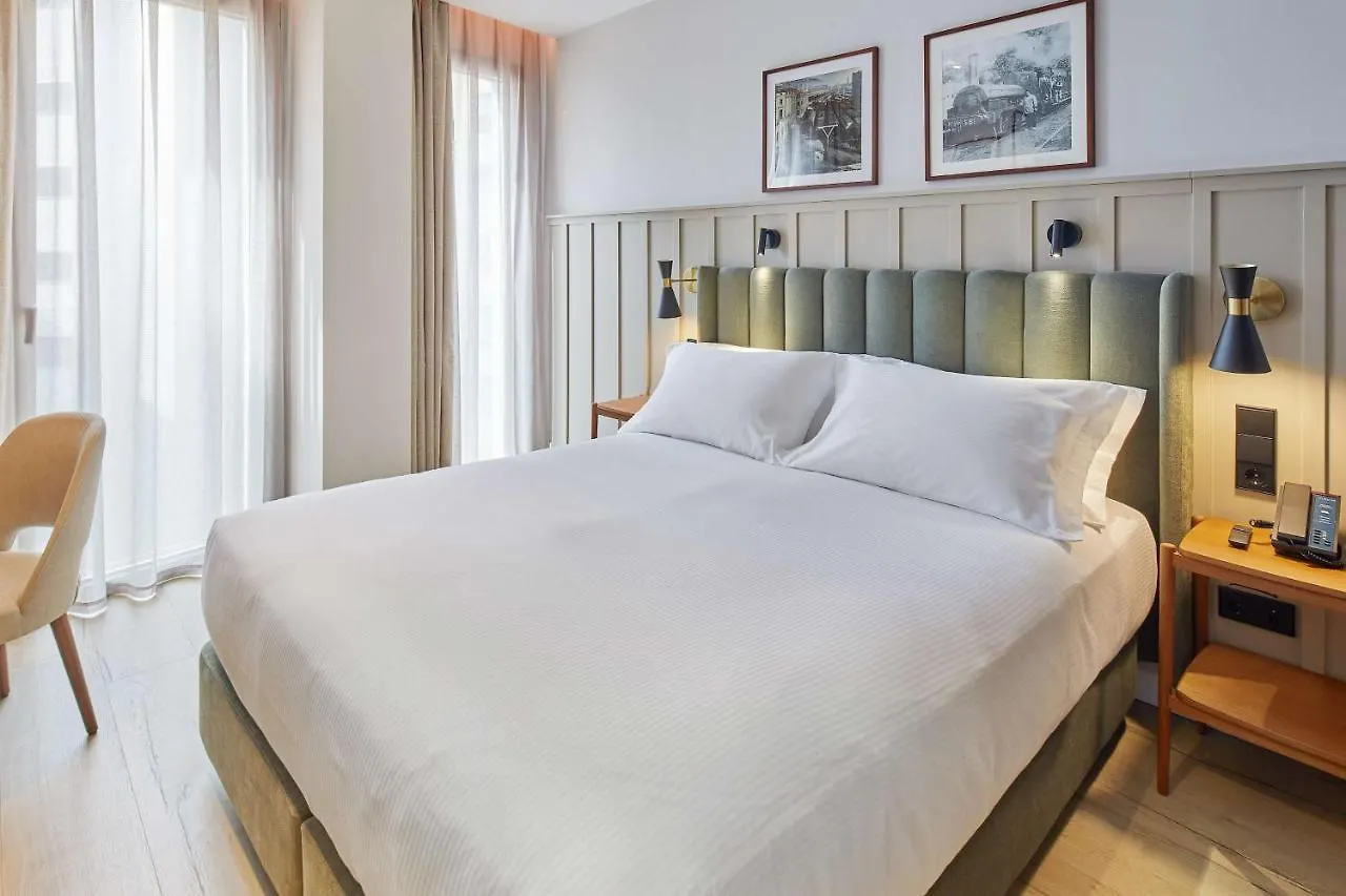 Via Sants Hotel Barcelona, Tapestry Collection By Hilton